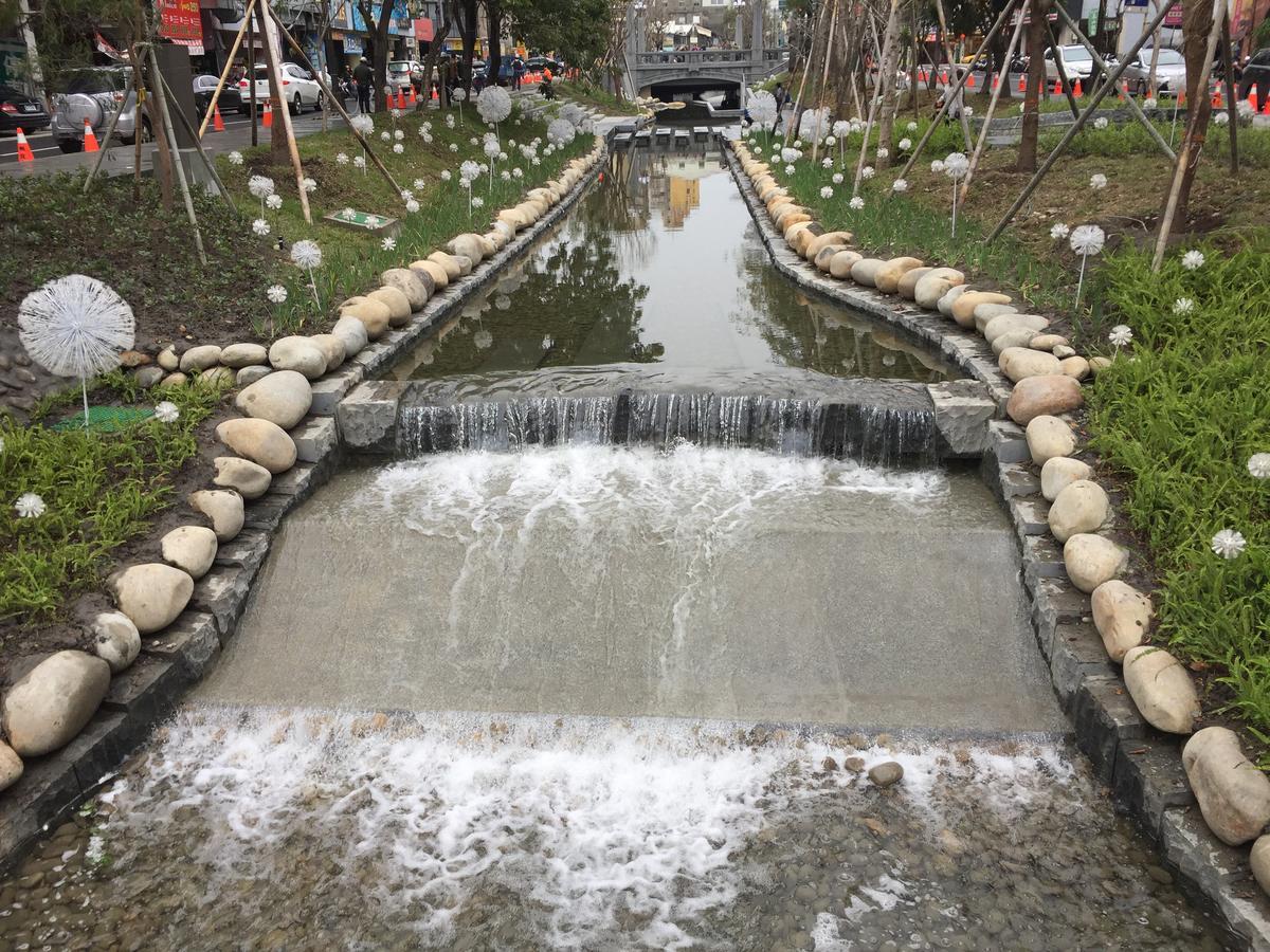 Garden Hotel Taichung Exterior photo
